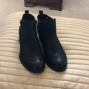 Ankle boots